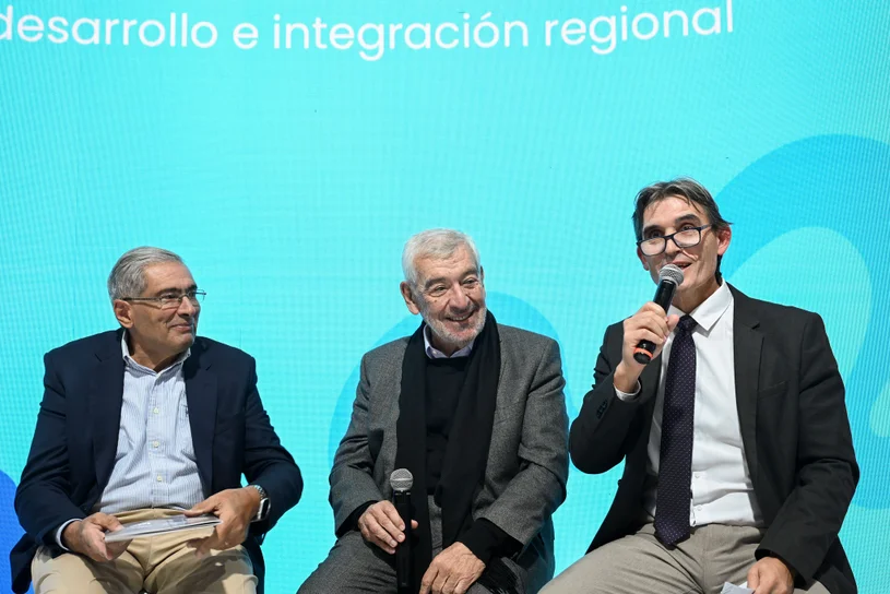 Más Que Fronteras (3)