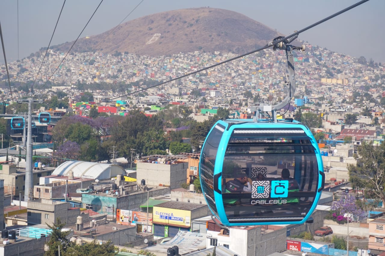 Impulsando teleféricos con los pies en la tierra